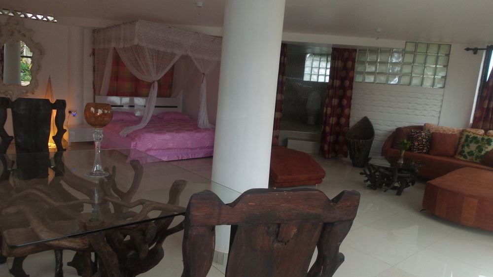 Malakai Eco Lodge Kajansi エクステリア 写真