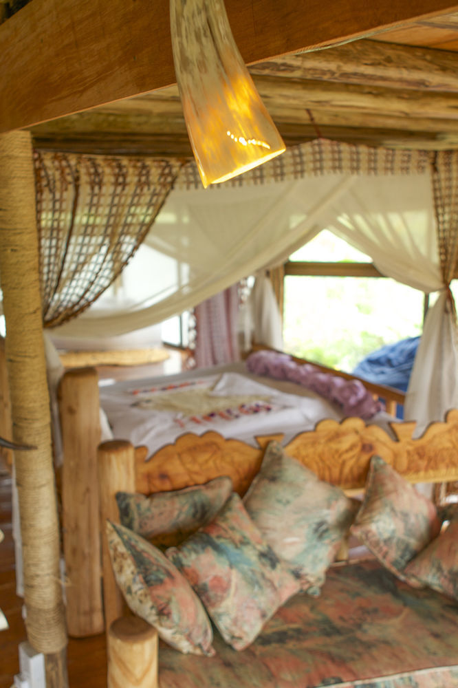 Malakai Eco Lodge Kajansi エクステリア 写真