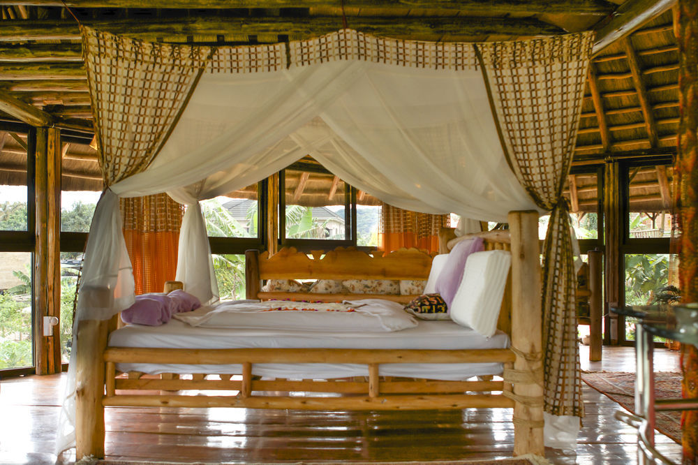 Malakai Eco Lodge Kajansi エクステリア 写真