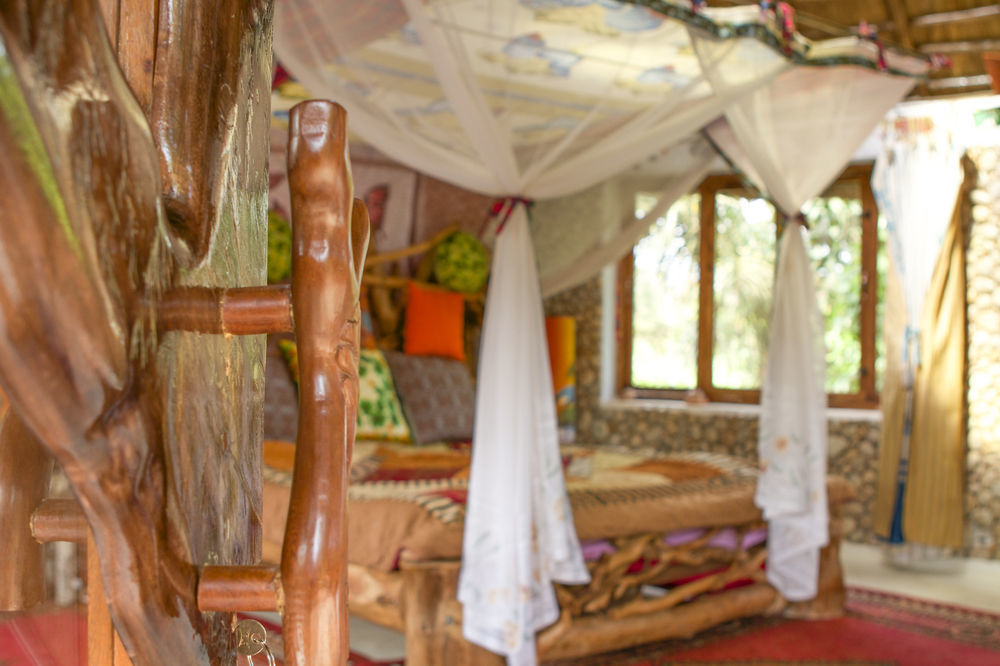 Malakai Eco Lodge Kajansi エクステリア 写真