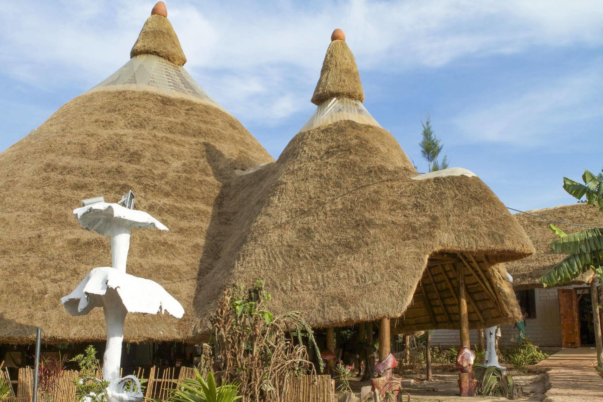 Malakai Eco Lodge Kajansi エクステリア 写真