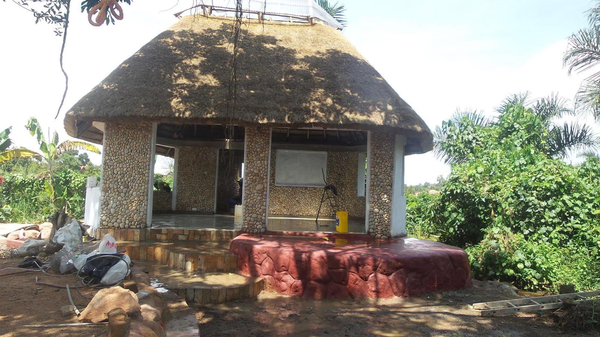 Malakai Eco Lodge Kajansi エクステリア 写真