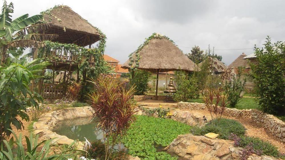 Malakai Eco Lodge Kajansi エクステリア 写真