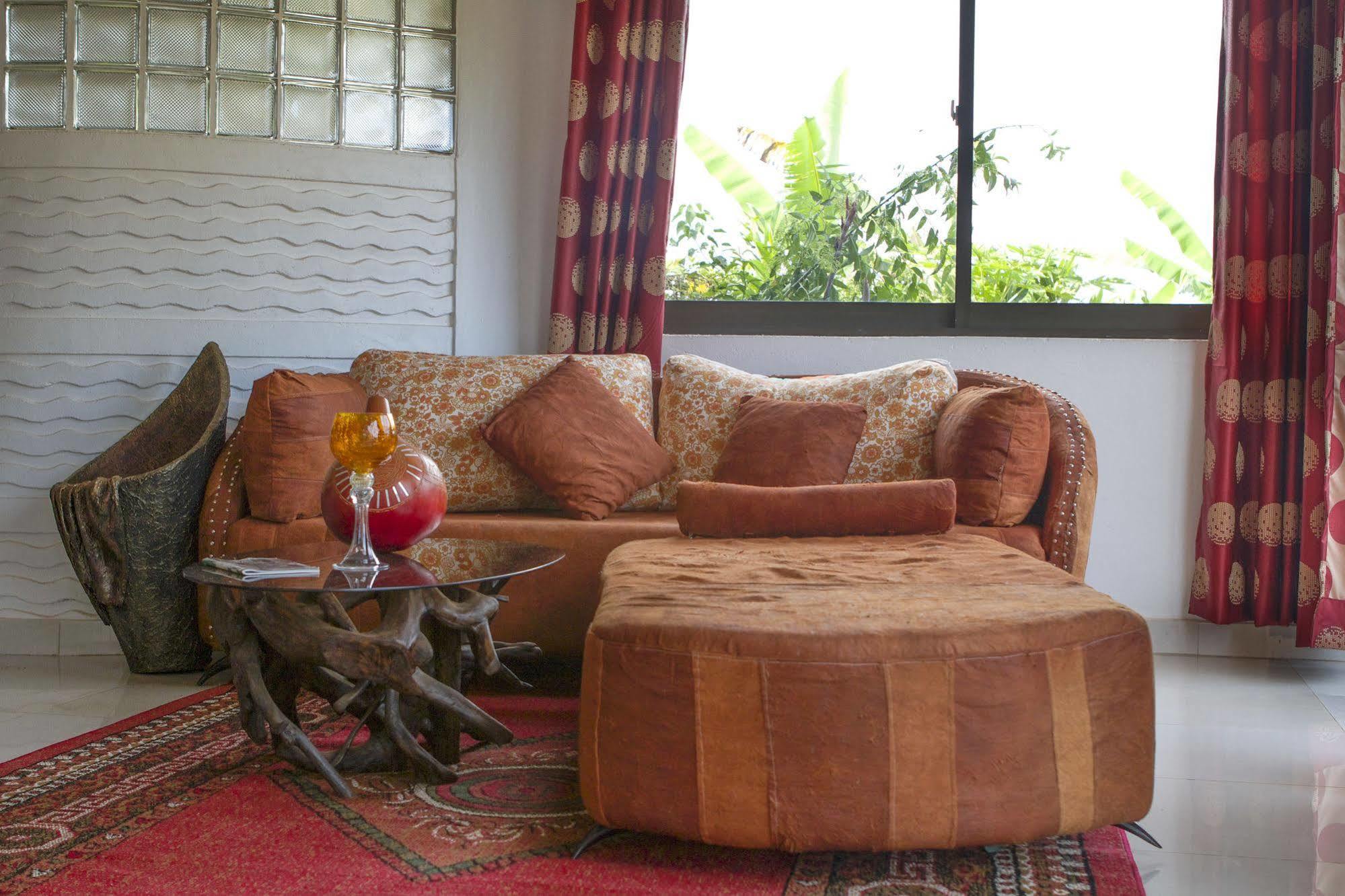 Malakai Eco Lodge Kajansi エクステリア 写真
