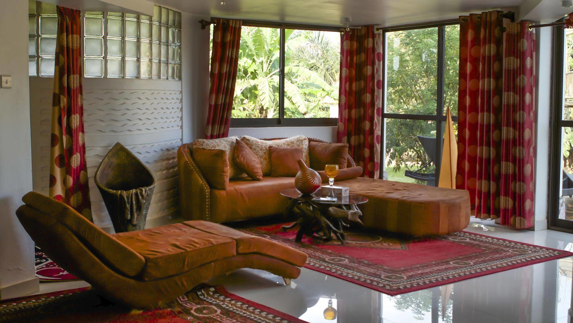 Malakai Eco Lodge Kajansi エクステリア 写真