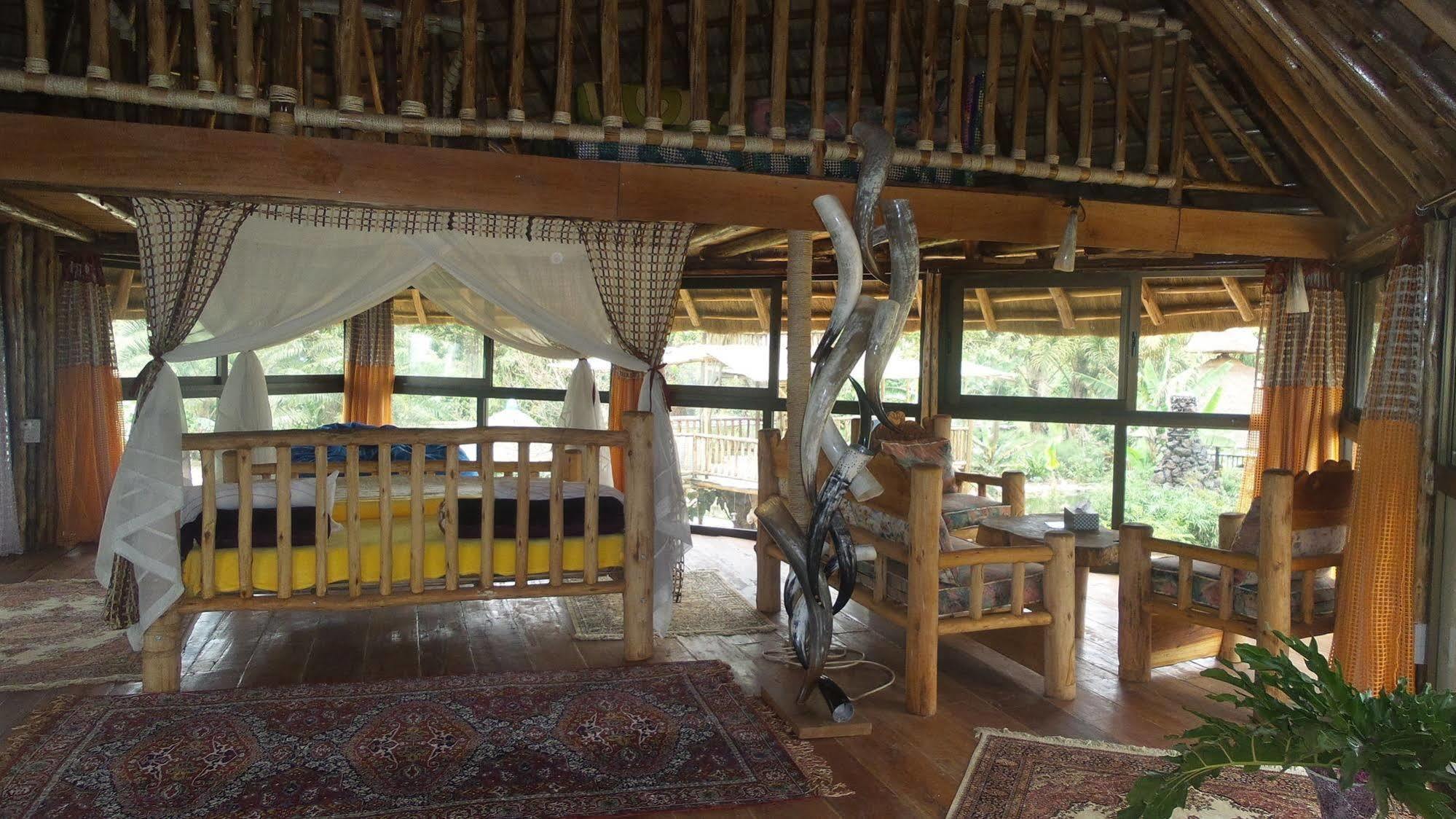 Malakai Eco Lodge Kajansi エクステリア 写真